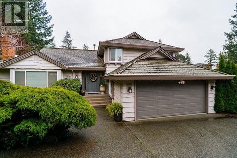 4820 HEADLAND DRIVE West Vancouver BC V7W2Z3