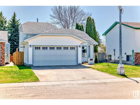 7727 152B AV NW Edmonton AB T5C3M3