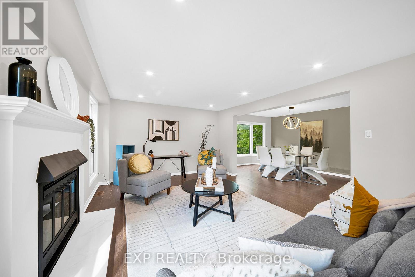 172 CENTREPOINTE DRIVE
