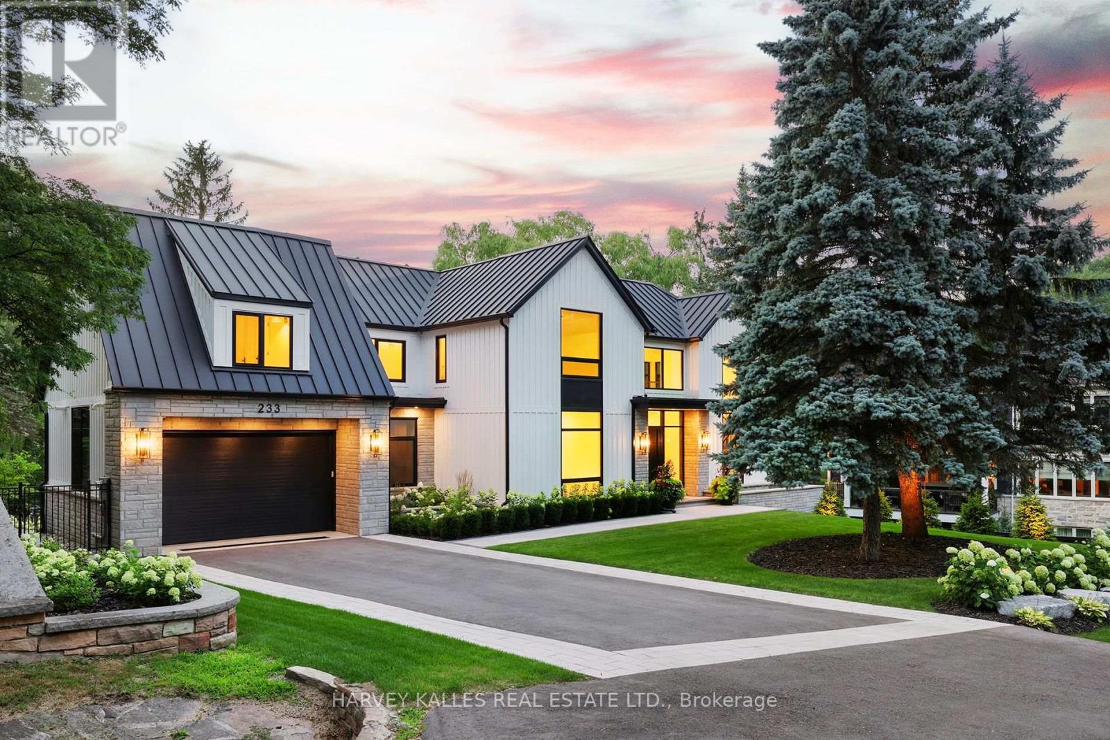 233 LAKEWOOD DRIVE