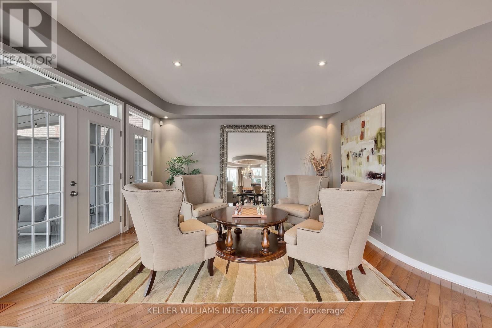 12 RIDEAU SHORE COURT