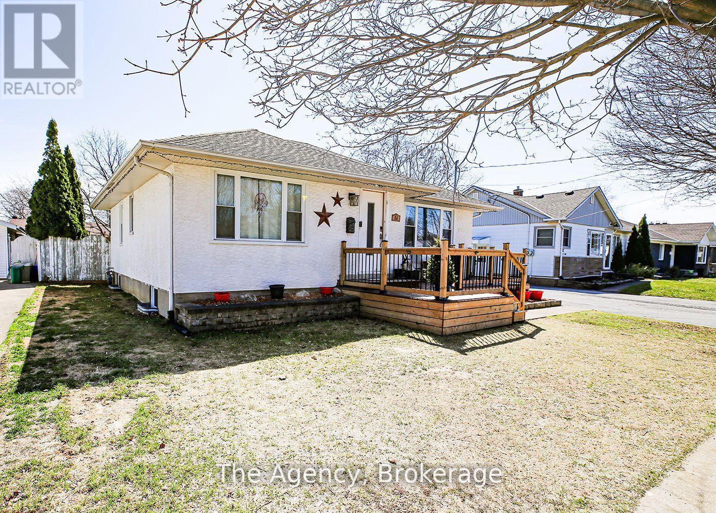 14 HEYWOOD AVENUE