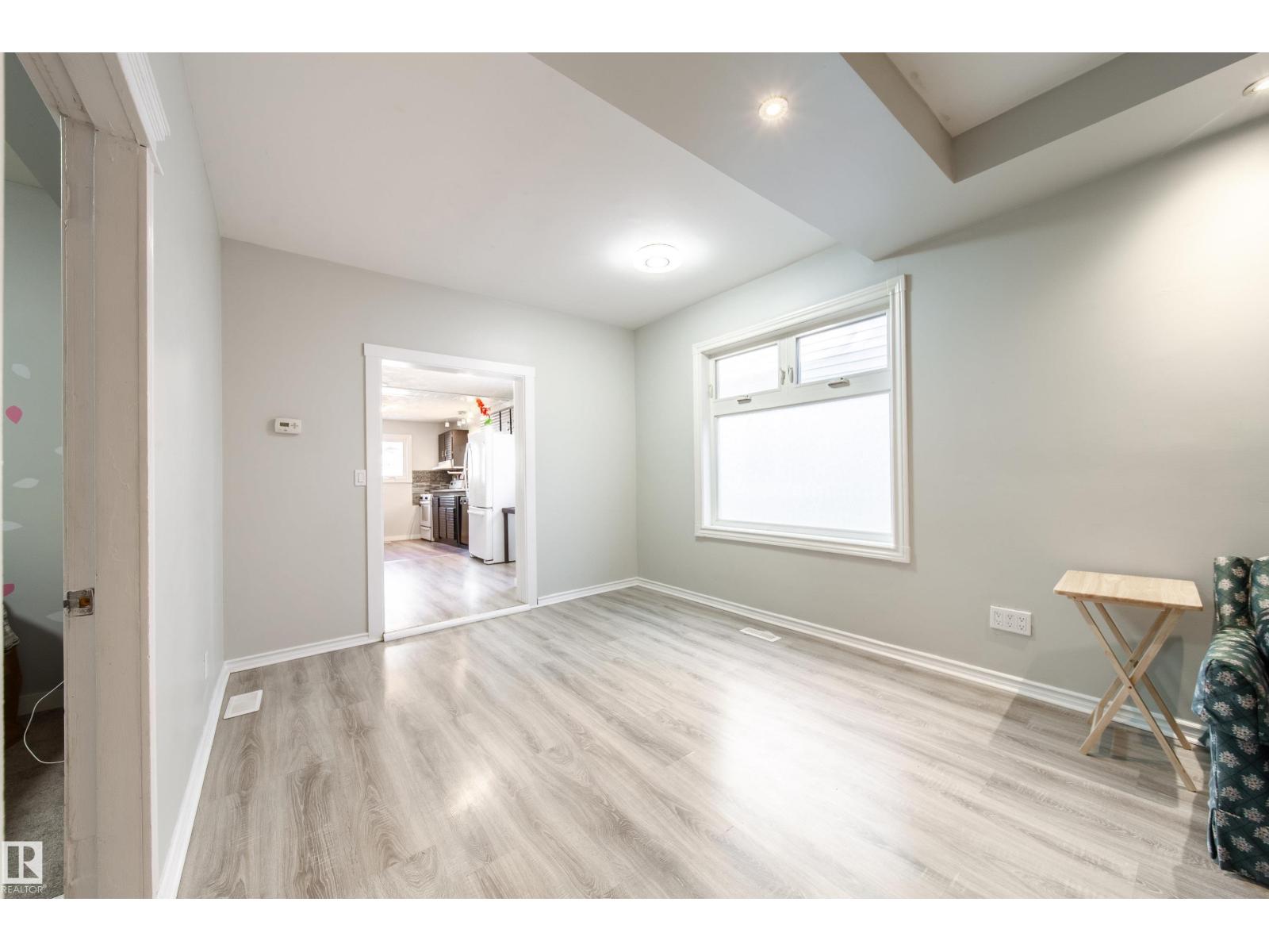 11536 83 ST NW