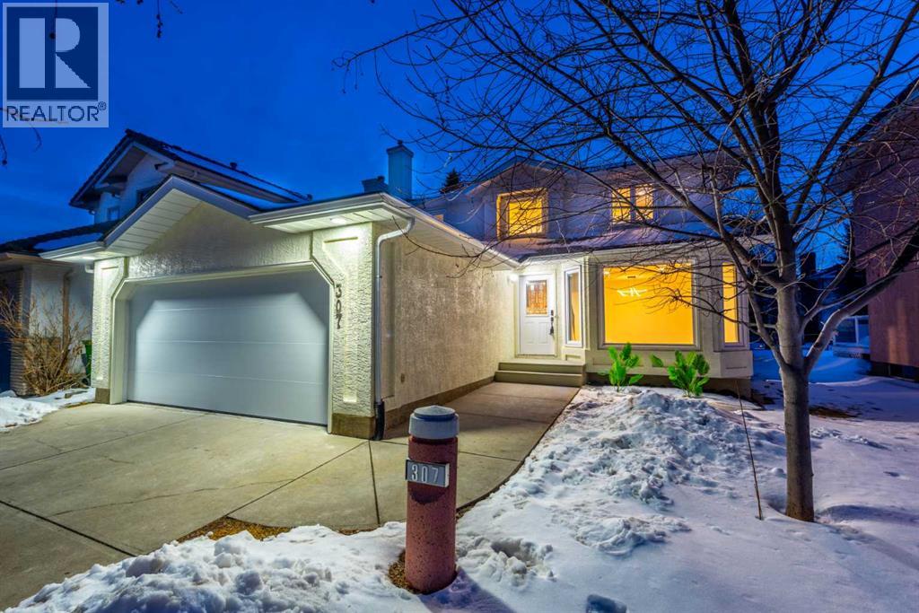 307 Hamptons Mews NW