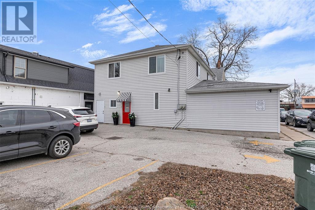 1107 LESPERANCE