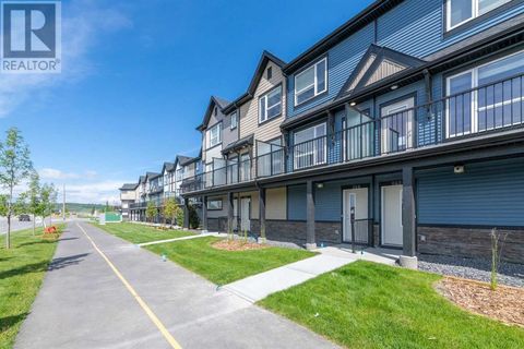 358 210 Avenue SW Calgary AB T2X4A5