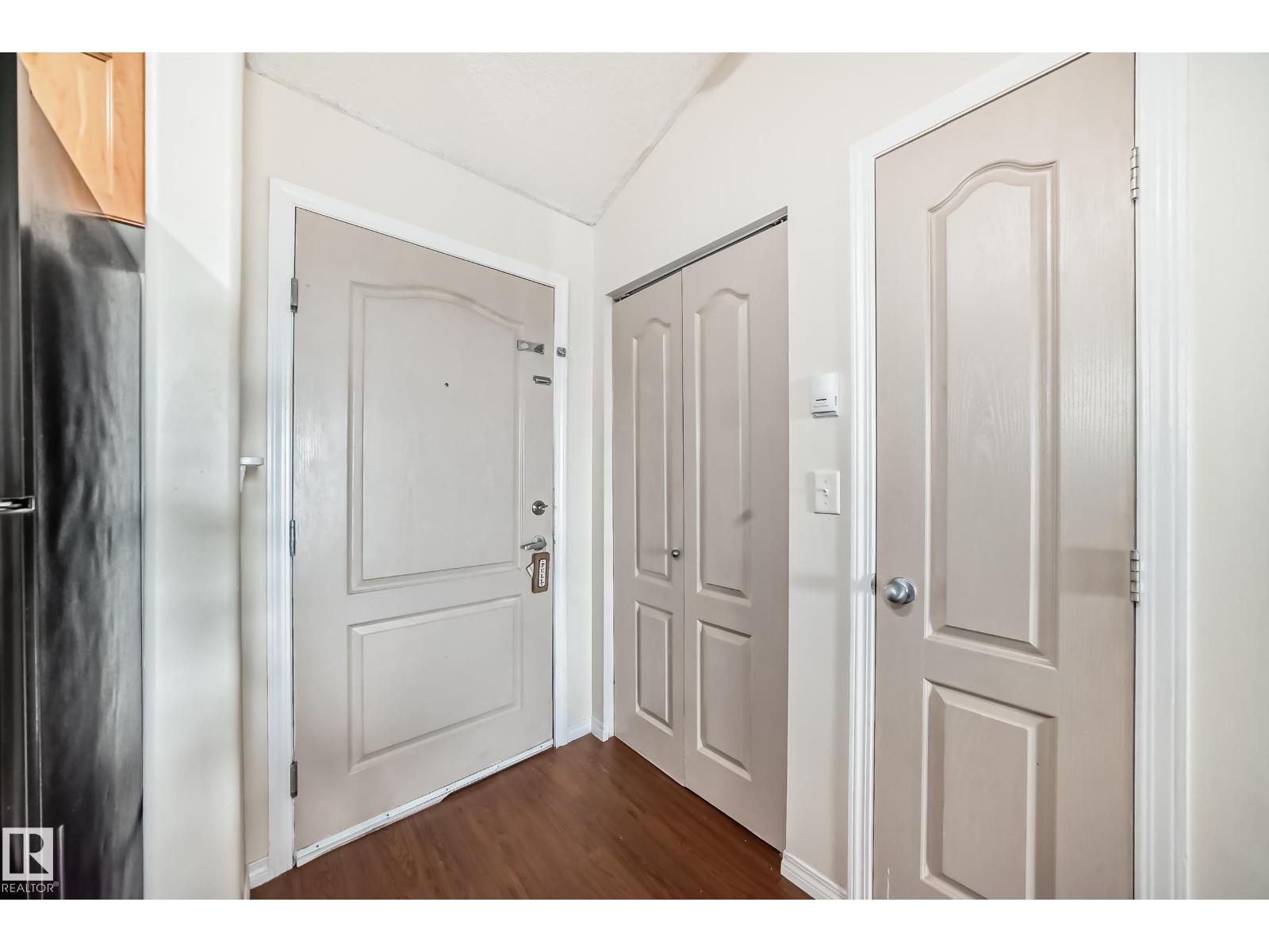 #325 9525 162 AV NW