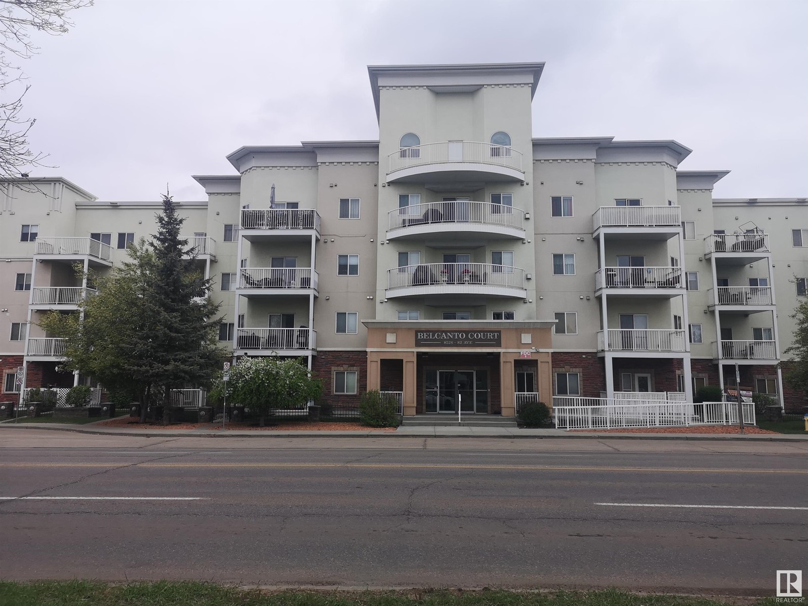 #302 8528 82 AV NW NW
