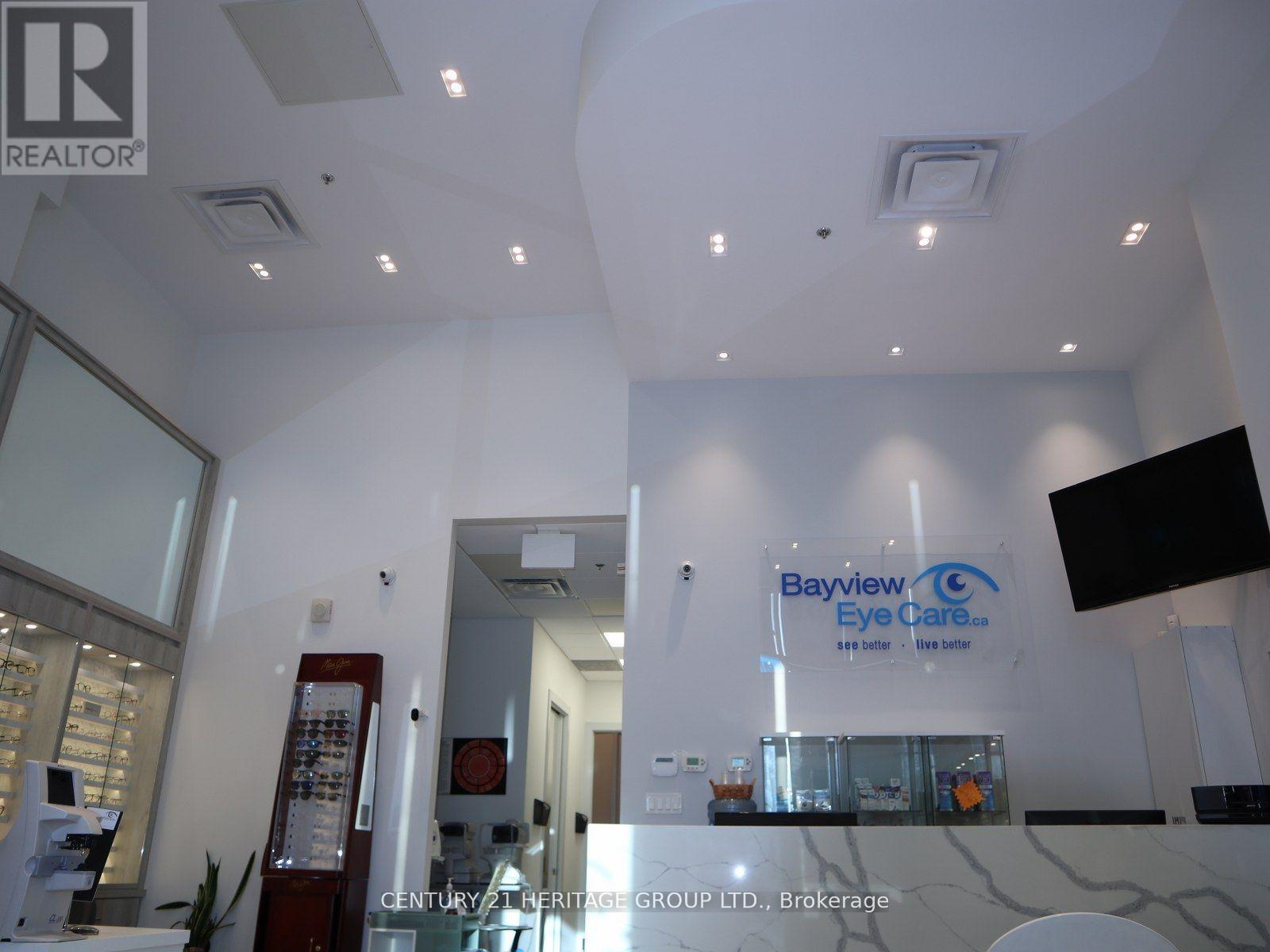 123&125 - 8763 BAYVIEW AVENUE