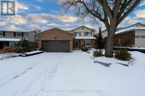 15 BIRCHLAWN AVENUE Cambridge ON N1S4S1