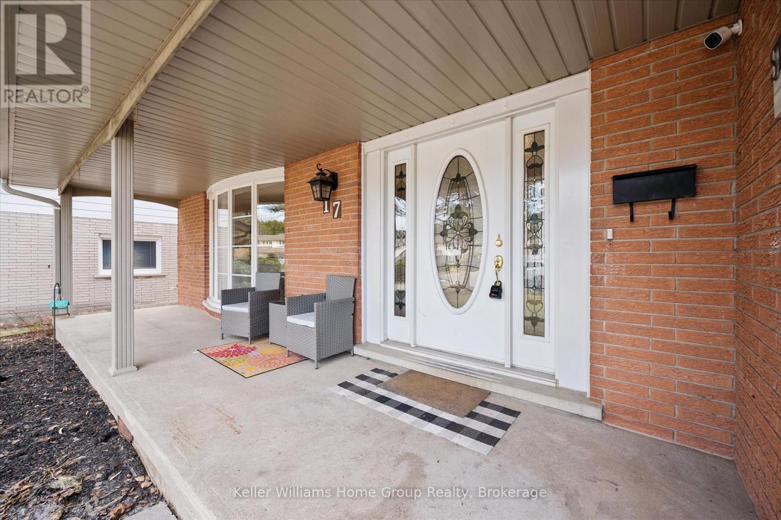 17 CARMINE PLACE