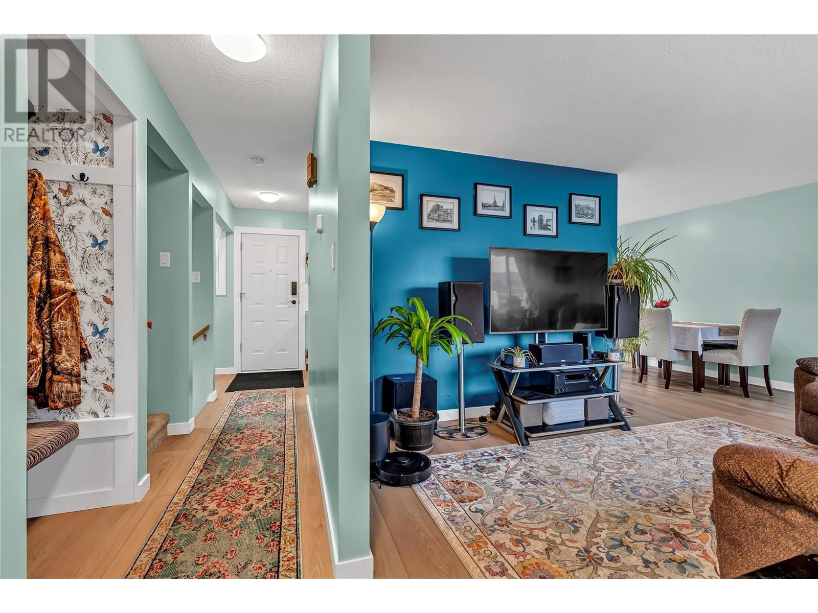 12818 Reynolds Avenue