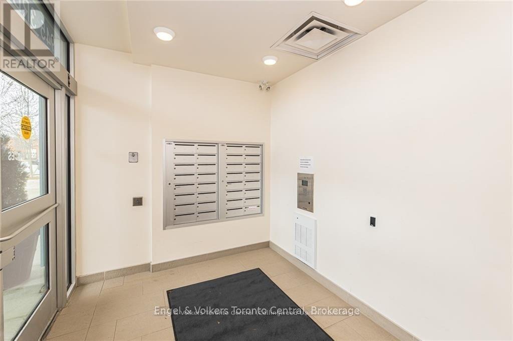 301 - 945 3RD AVENUE E