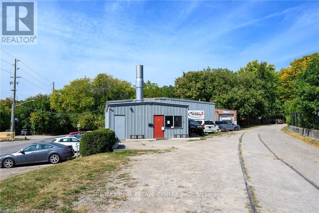 347 HATT STREET W
