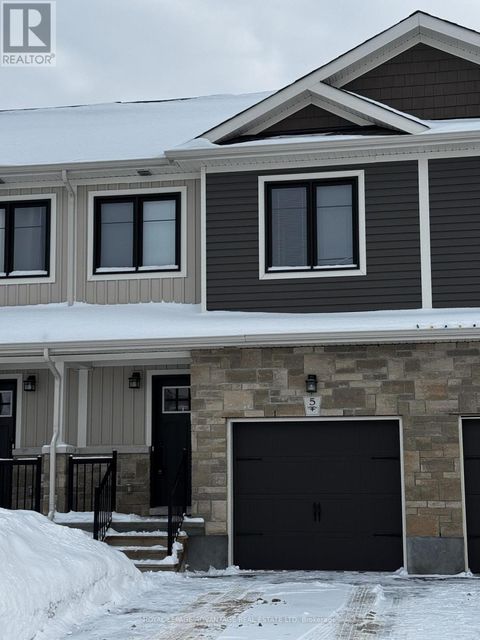 5 STAPLES BOULEVARD Smiths Falls ON K7A0A2