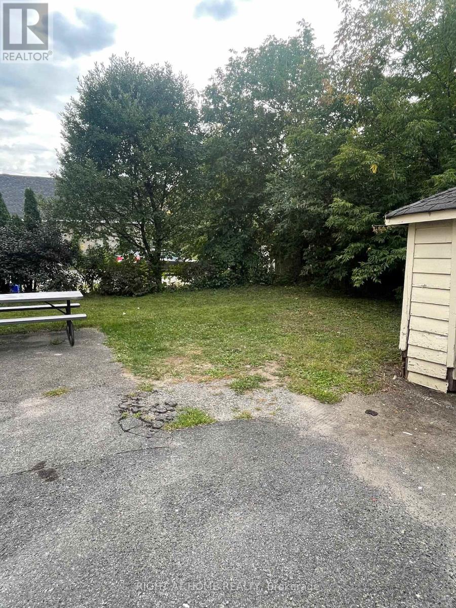 298 CHURCHILL AVENUE N