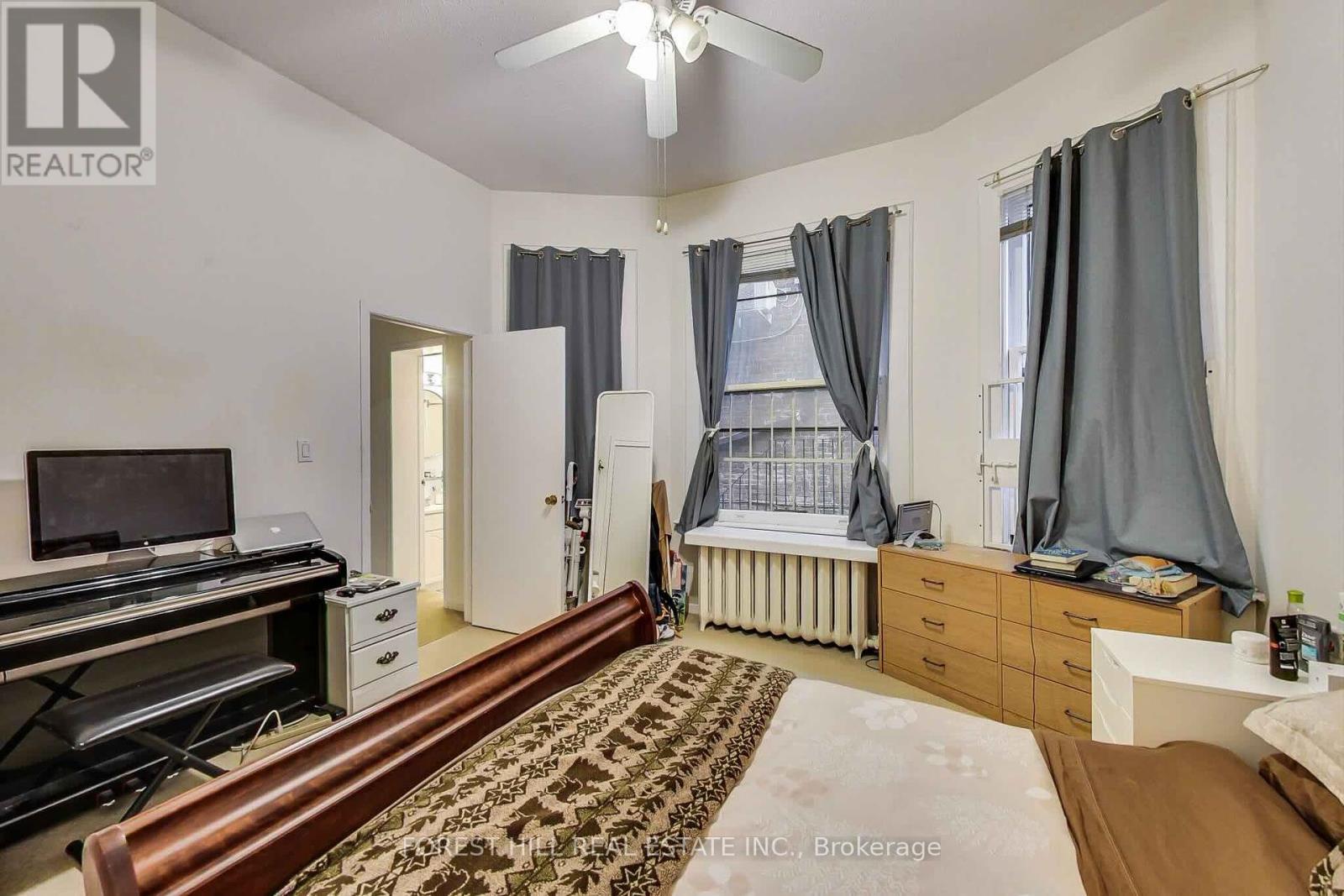 72 WALMER ROAD