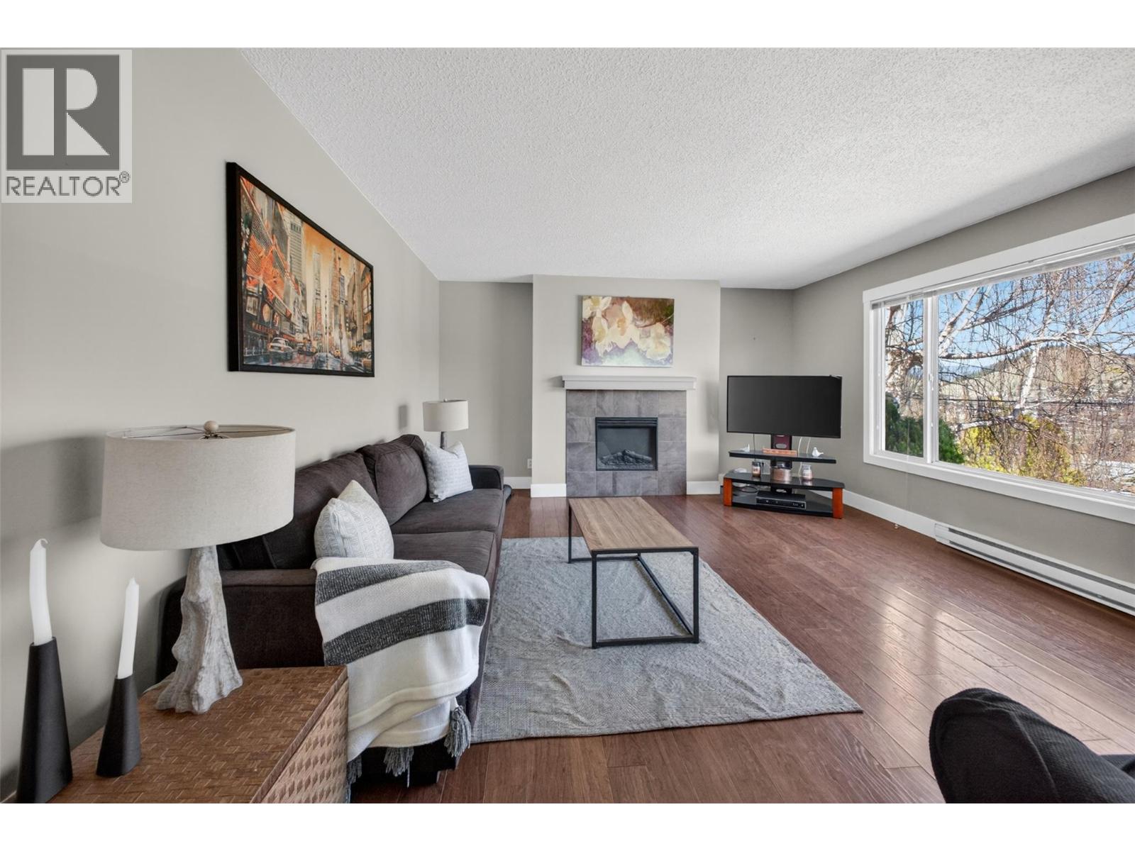 2126 Verde Vista Road