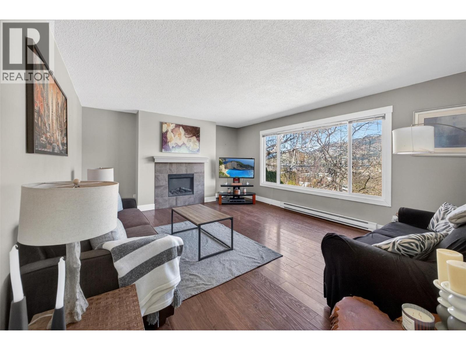 2126 Verde Vista Road