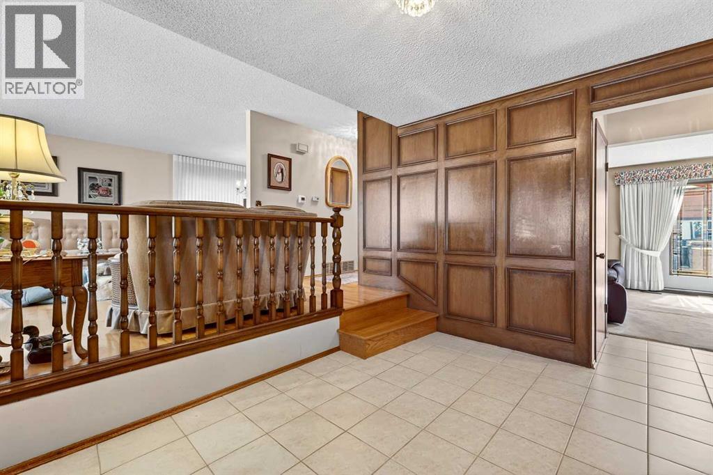 168 Templewood Drive NE