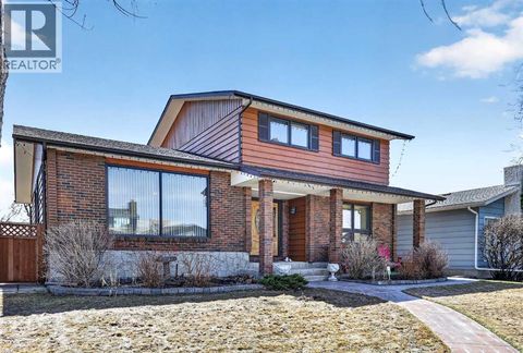 168 Templewood Drive NE Calgary AB T1Y4G8