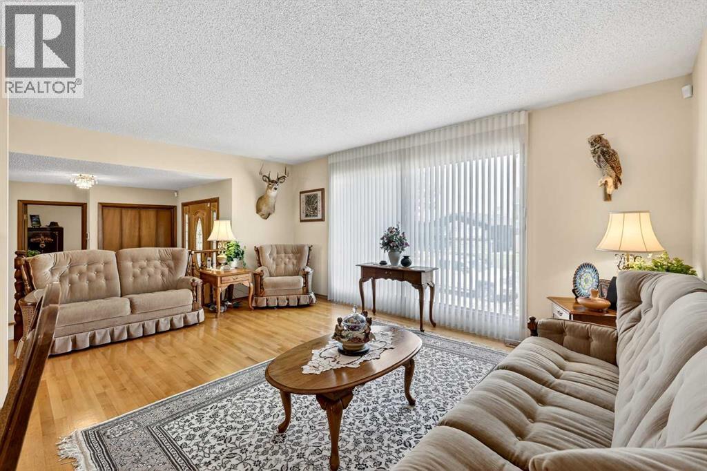 168 Templewood Drive NE