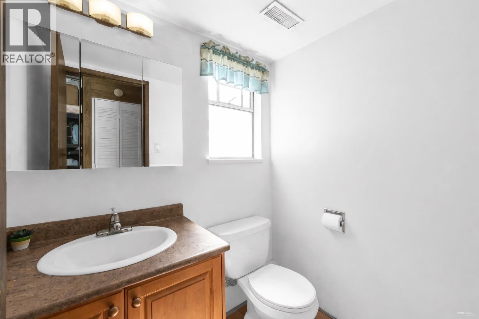 7551 BARKERVILLE COURT