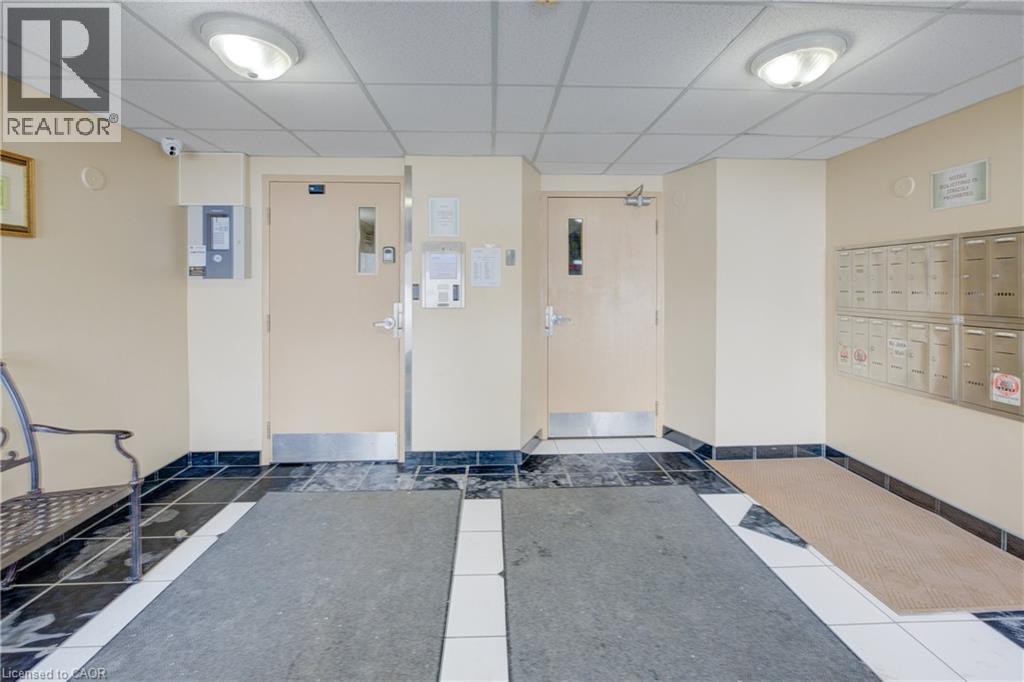 24 MOOREGATE Crescent Unit# 305