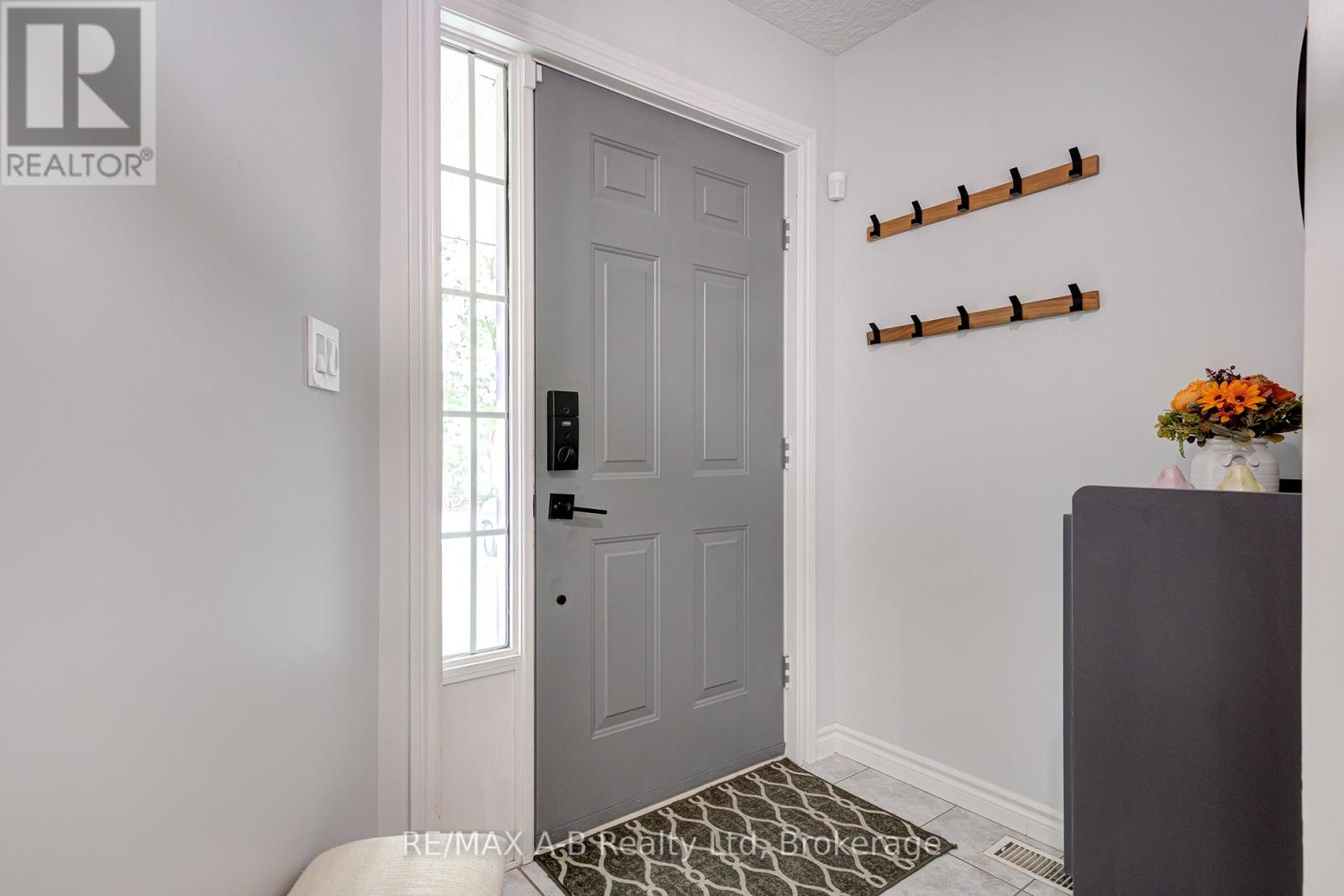 430 BRUNSWICK STREET N