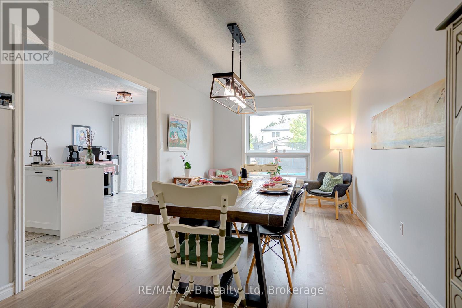 430 BRUNSWICK STREET N