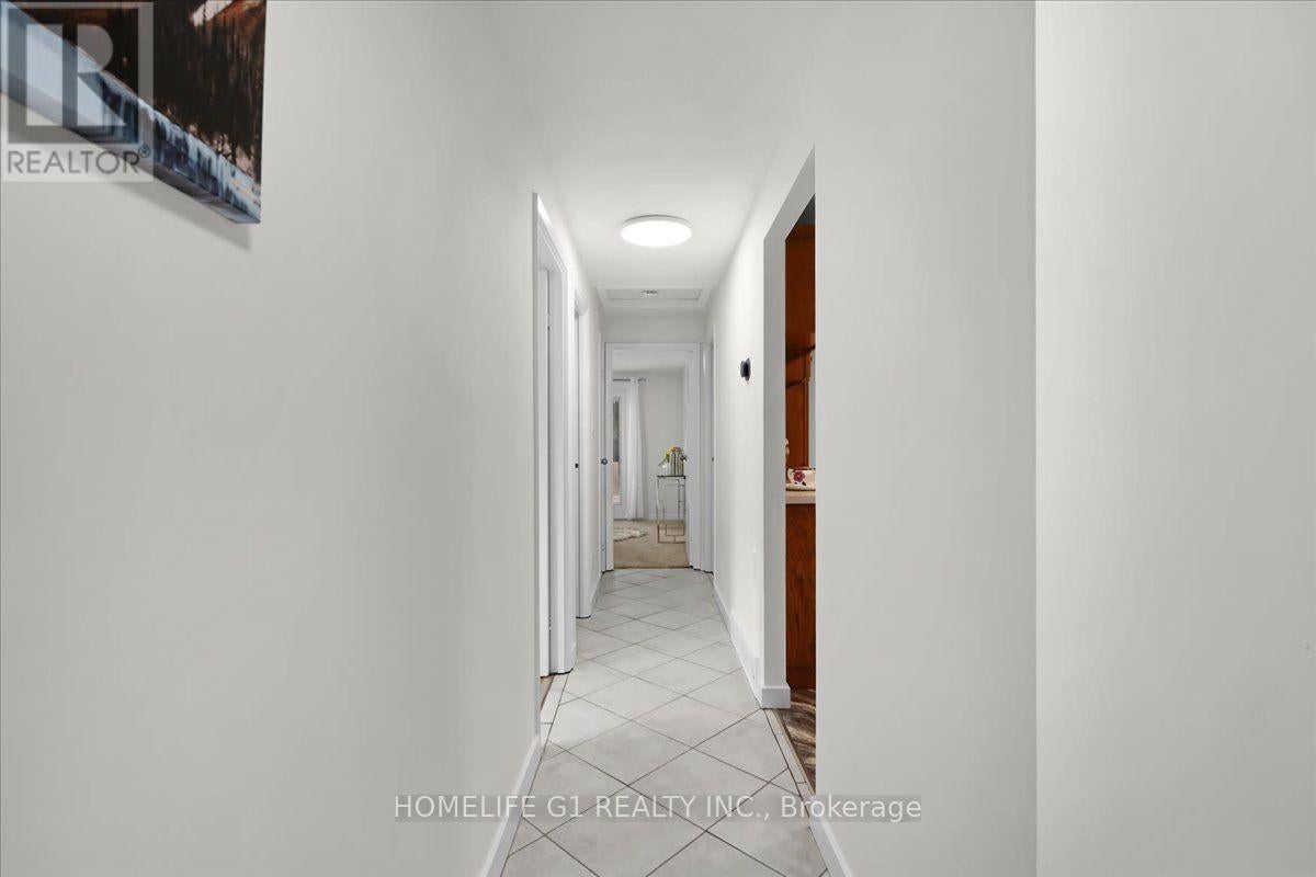 19 MILTON AVENUE W