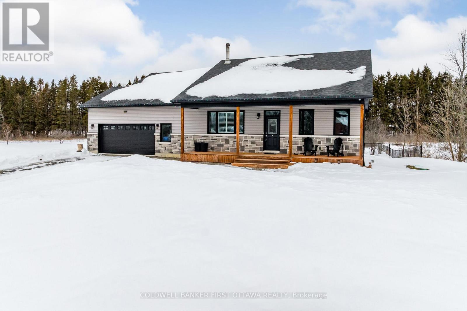 120 STIRLING CRESCENT