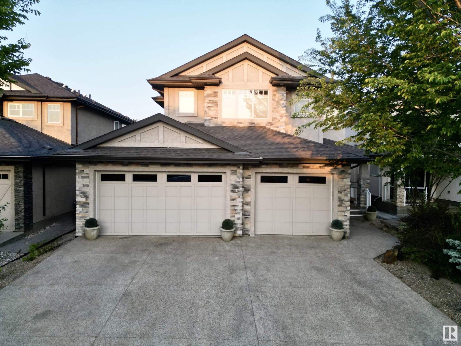 1330 ADAMSON DR SW