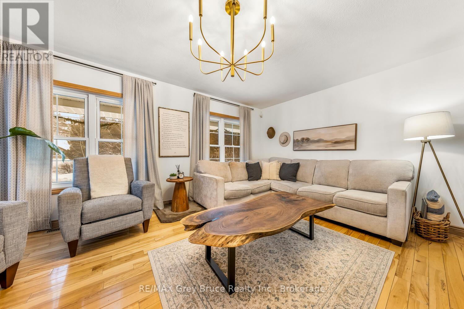 32 SANDY PINES TRAIL