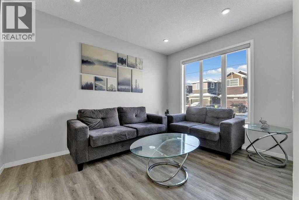 130 Red Sky Crescent NE