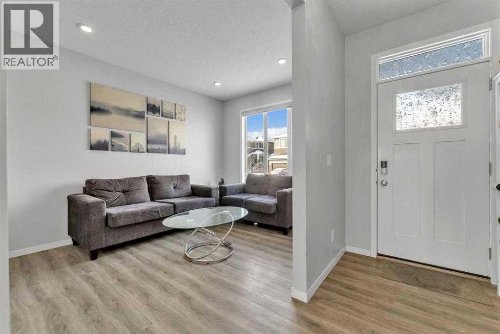 130 Red Sky Crescent NE