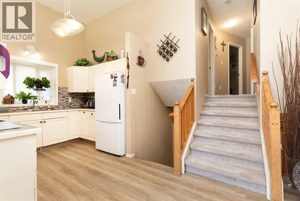 44 Lakhota Road W