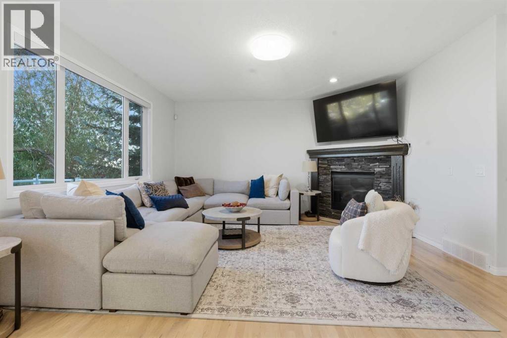 146 Springbluff Heights SW