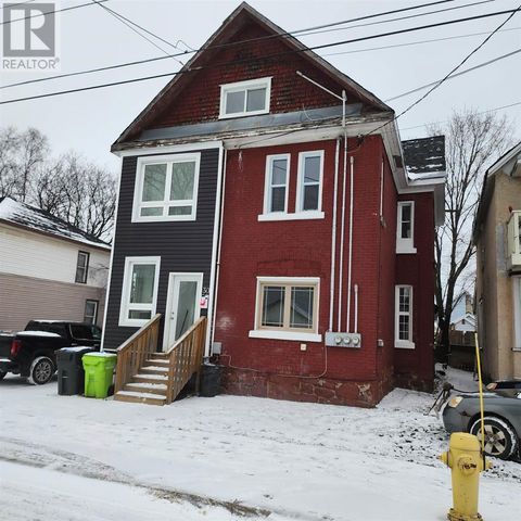 30 Grace ST Sault Ste Marie ON P6A2S6