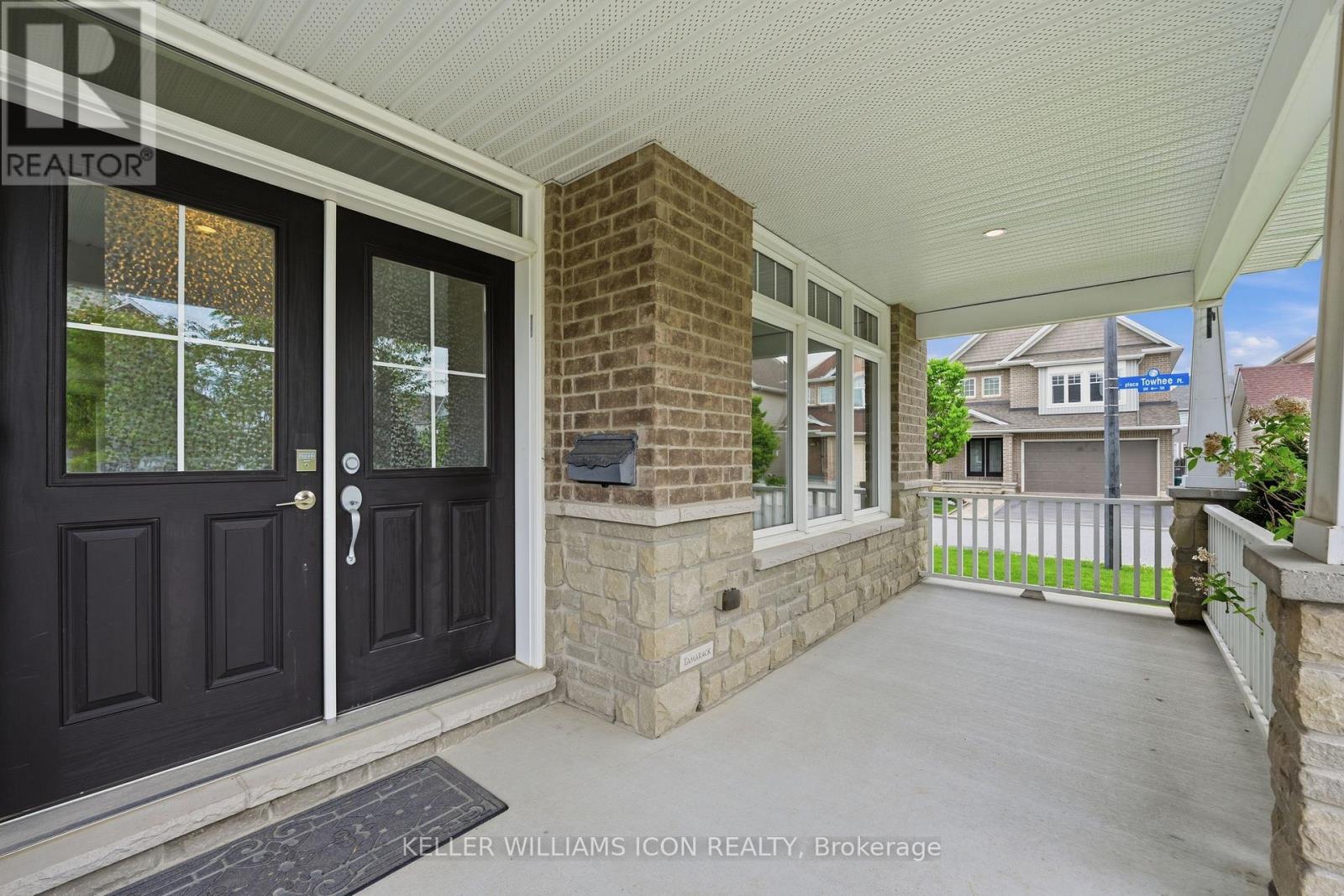 101 BRAMBLING WAY