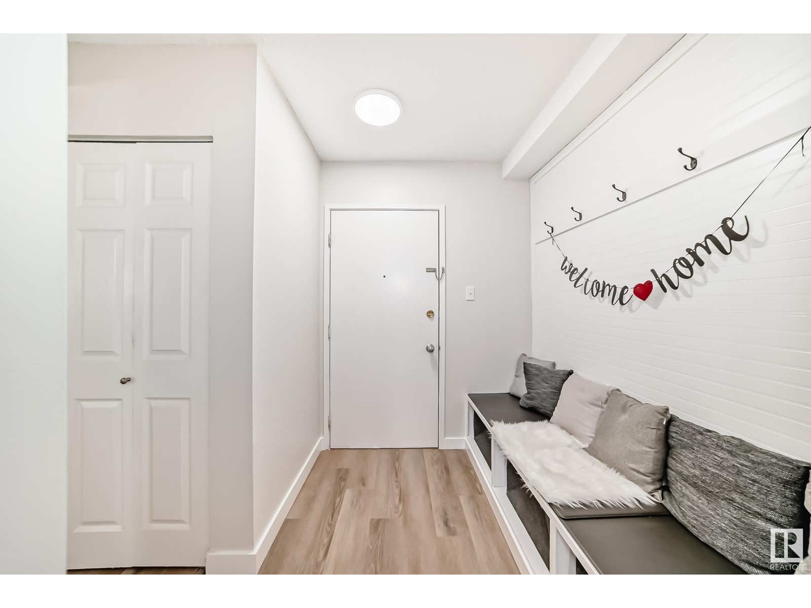 #112 14530 52 ST NW