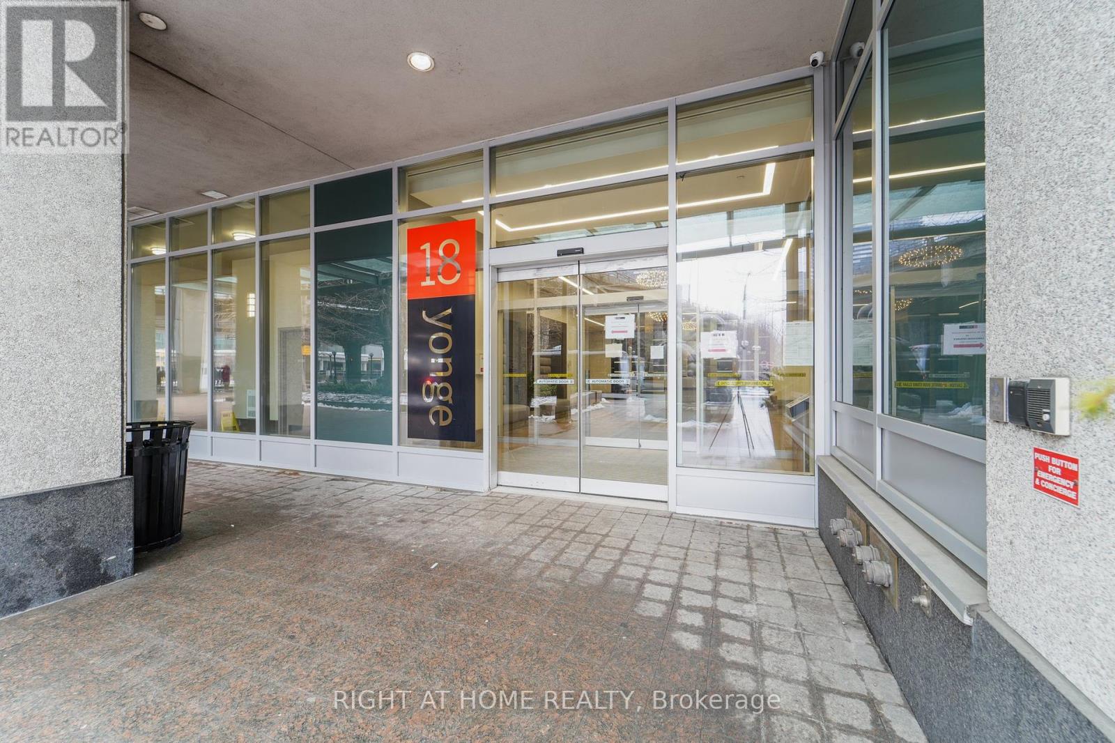 2315 - 18 YONGE STREET