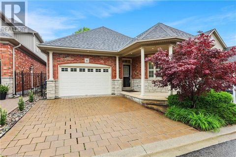 8 MUSCAT Drive Unit# 4 Grimsby ON L3M5S7