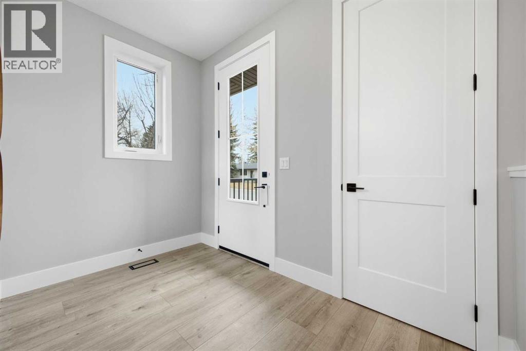 100 West Glen Crescent SW