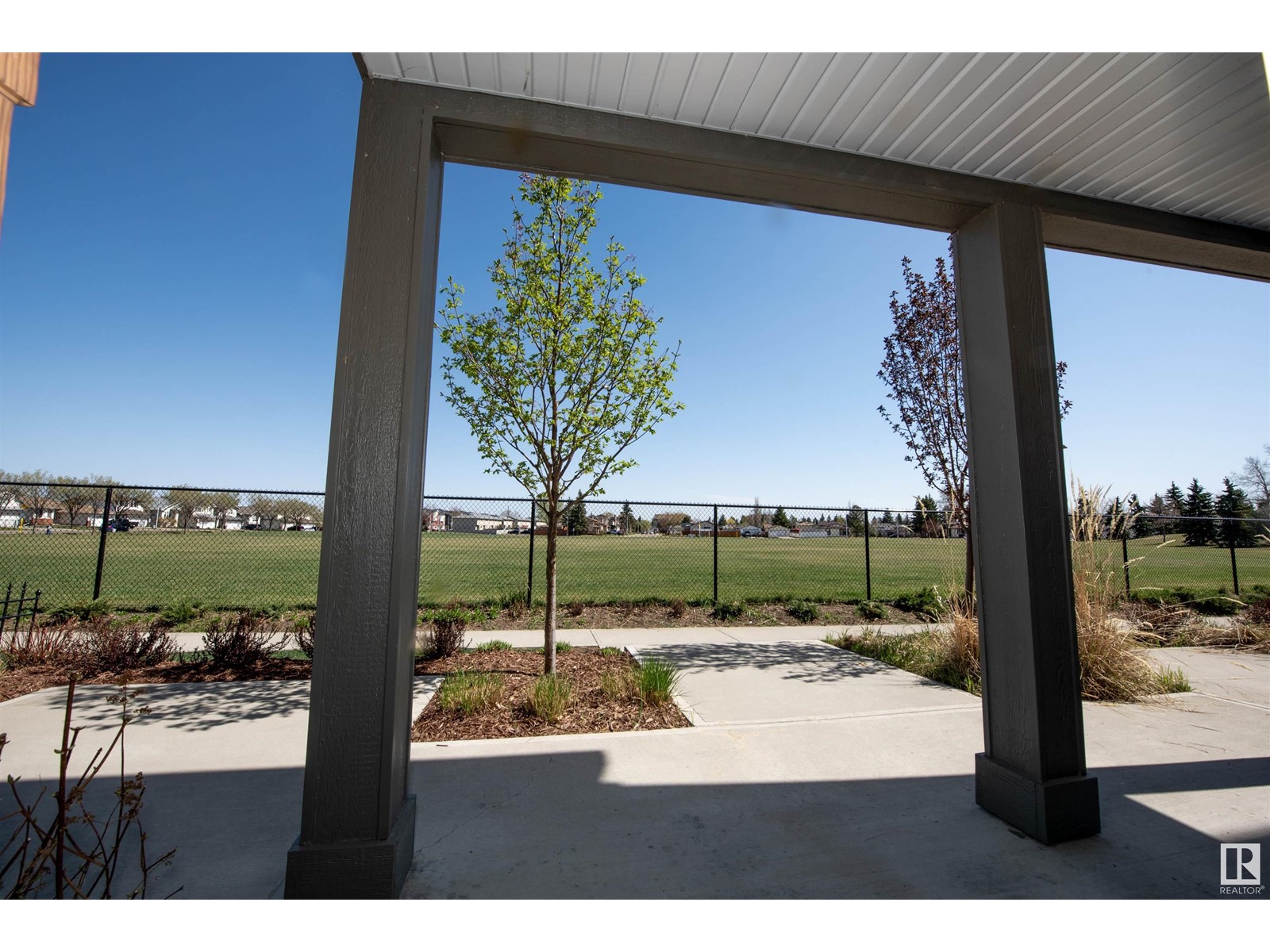 #6 3025 151 AV NW