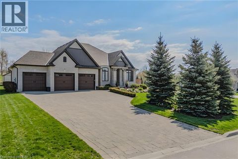 5 MOORE Boulevard Brantford ON N3T0E2