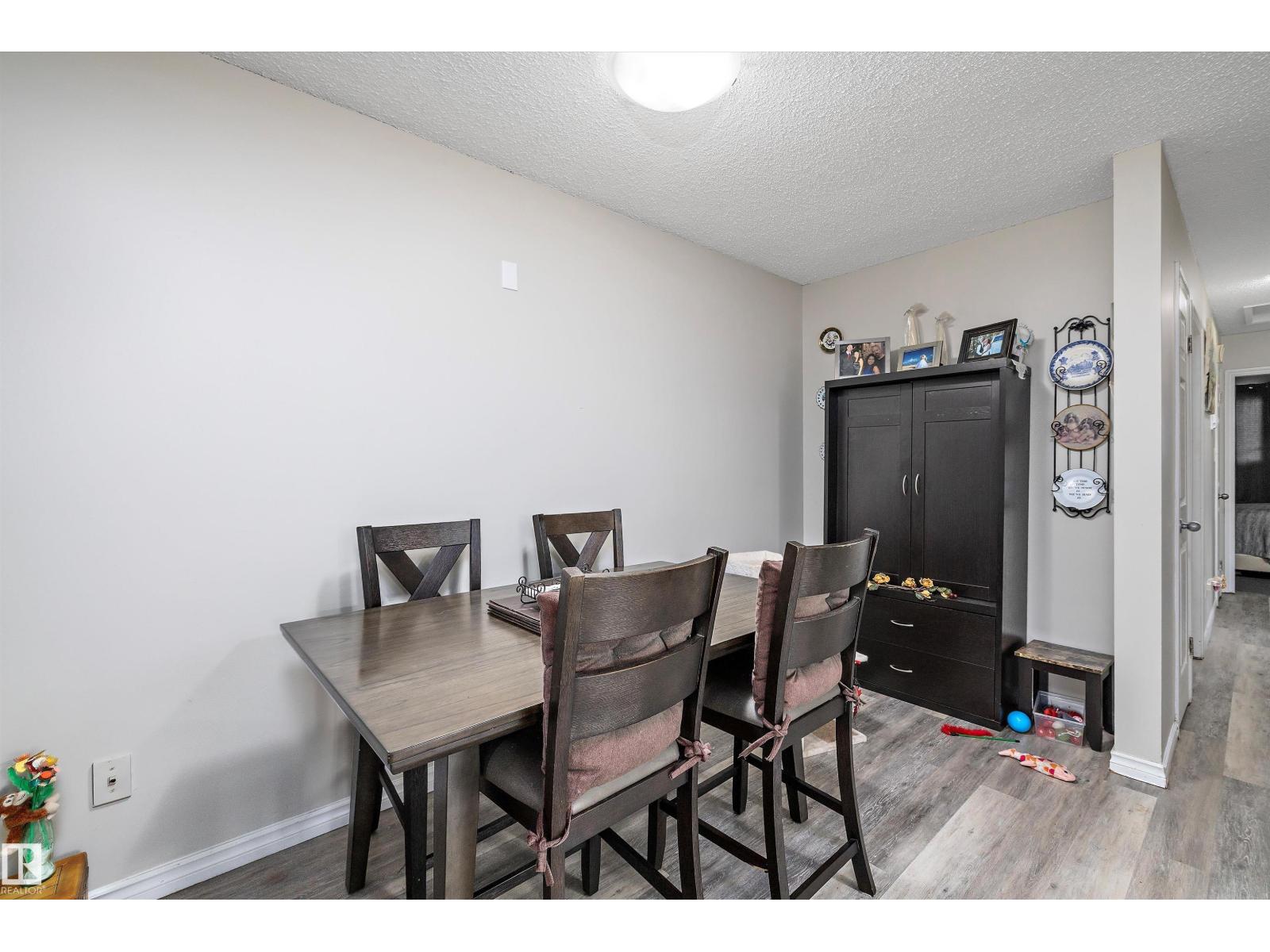 11911/11913 123 ST NW