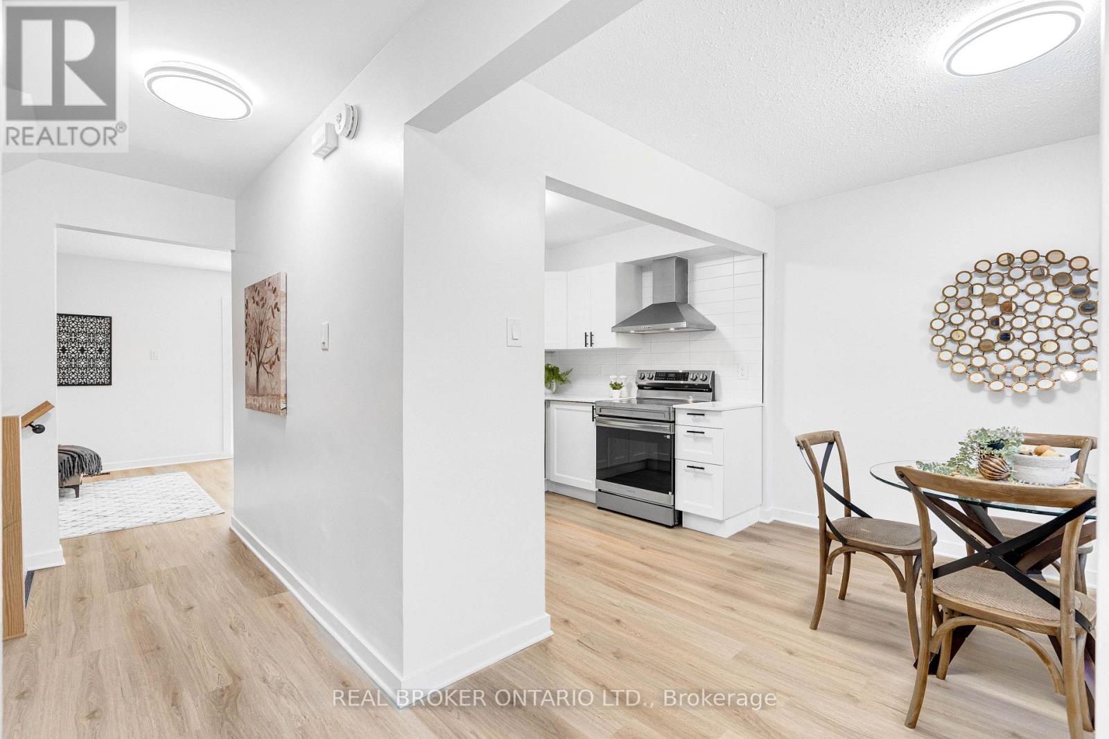 124 - 1449 RIDGEBROOK DRIVE