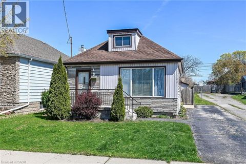 192 IVON Avenue Hamilton ON L8H5S8