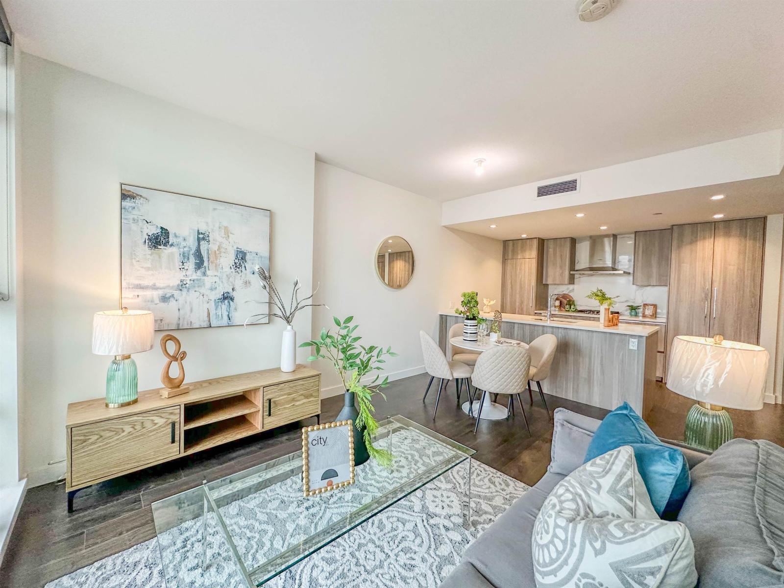 805 9887 WHALLEY BOULEVARD